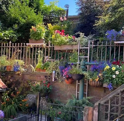 Abbey View * ويتبي